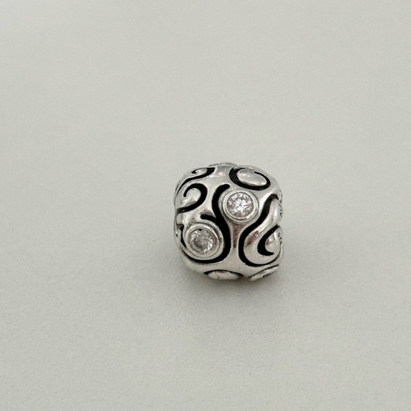 Pandora Sterling Large XL Rare Retired Clear CZ Day Dream Swirls Bead Charm - Picture 6 of 6